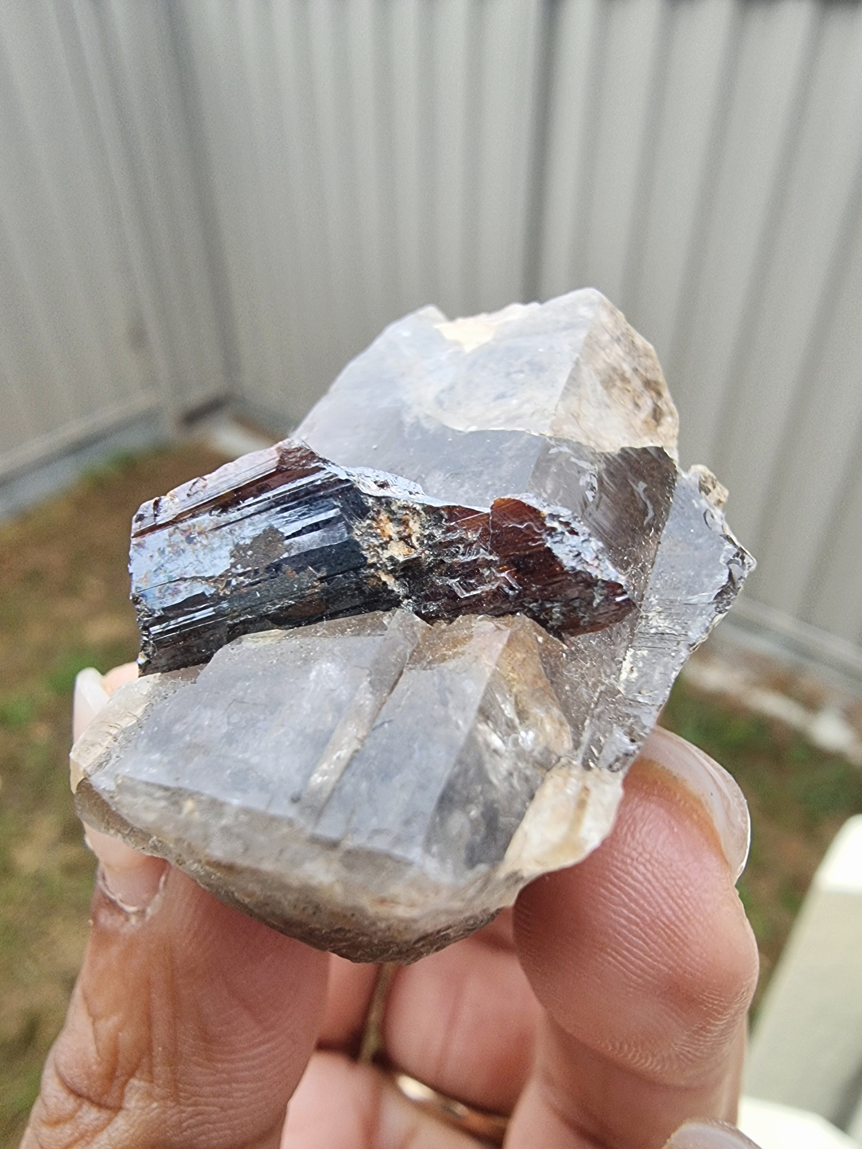 Brookite in Matrix