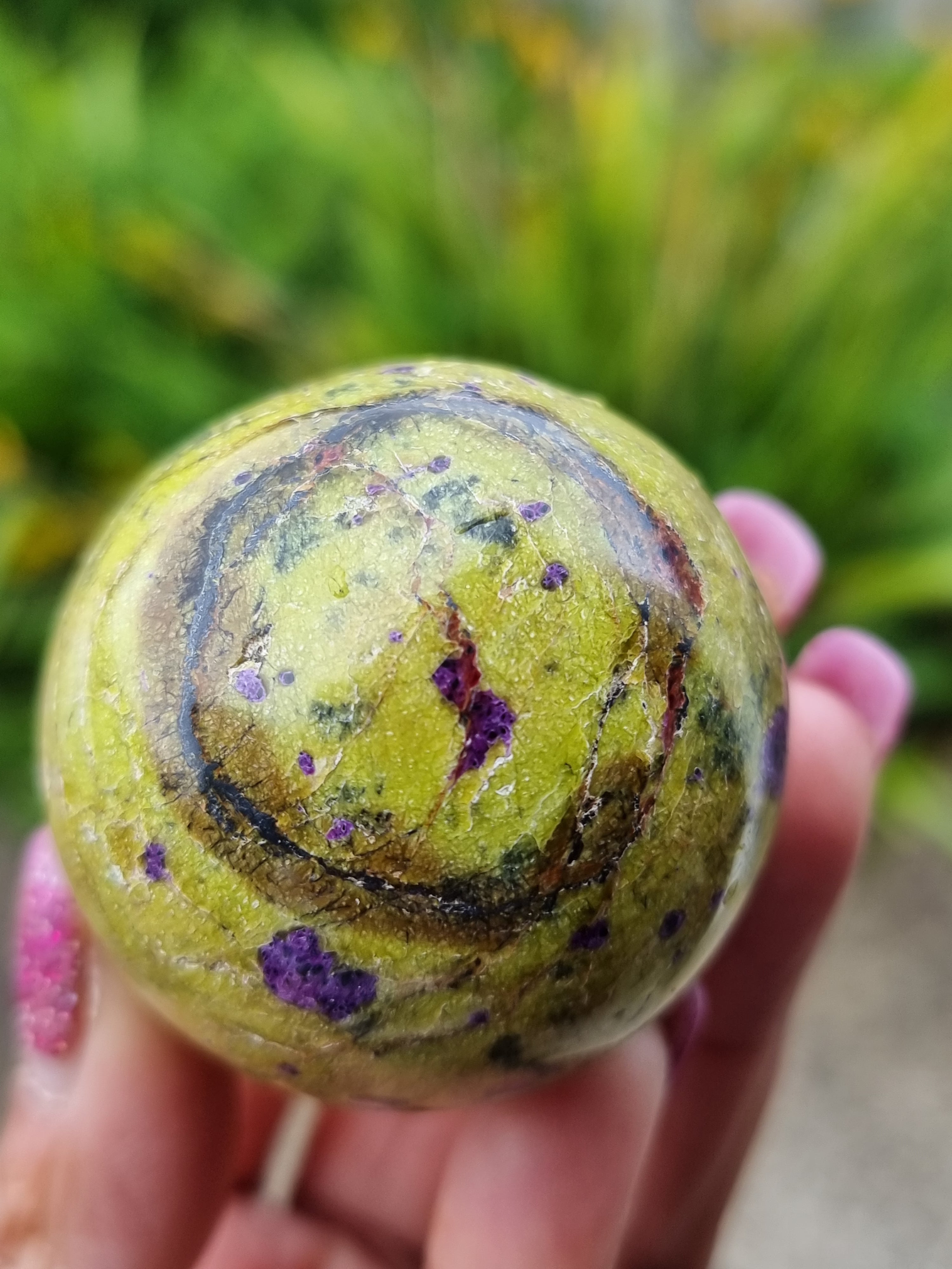 Stitchtite in Serpentine Sphere