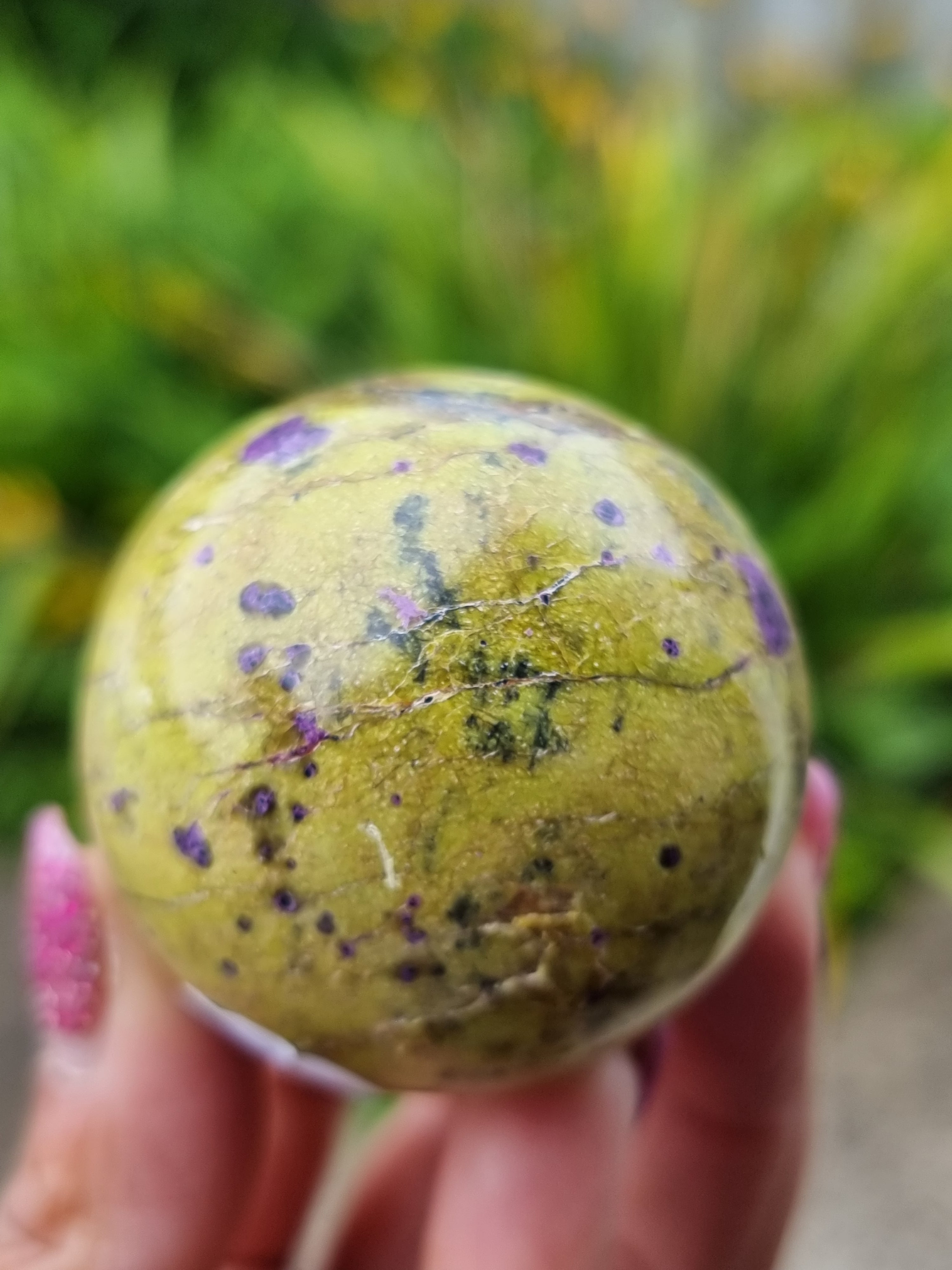 Stitchtite in Serpentine Sphere